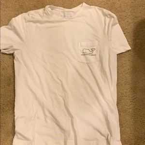 Men’s vineyard vines tshirt